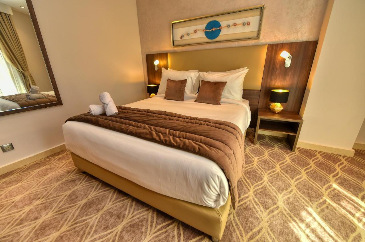 Mf Hotel Oran Bir El Djir Exterior photo